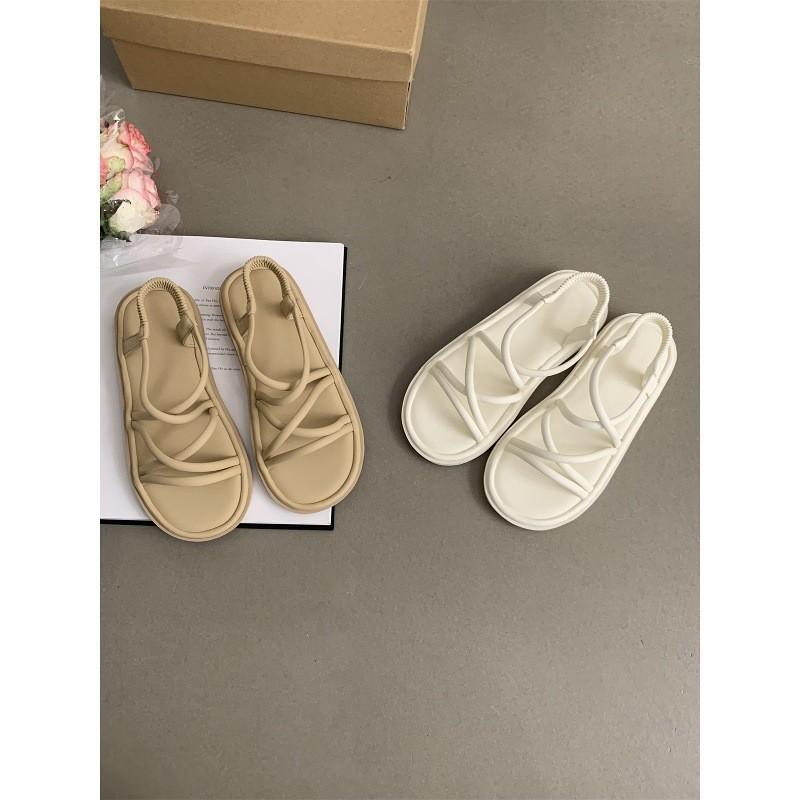 Flat-soled sandals women wear versatile gentle soft-soled beach shoes