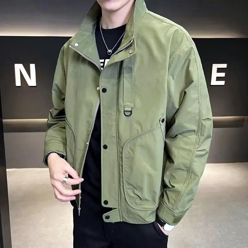 

Men s Retro Bomber Jacket: Loose-Fit, Autumn-Winter Workwear Style, Baseball Uniform Design. M (80-100 lbs) зелений