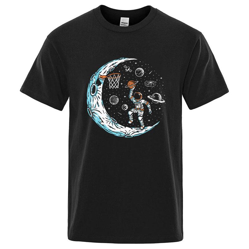 Men's T-shirt High Quality Funny Astronaut Playing Basketball In Space Print Cool Loose O-neck