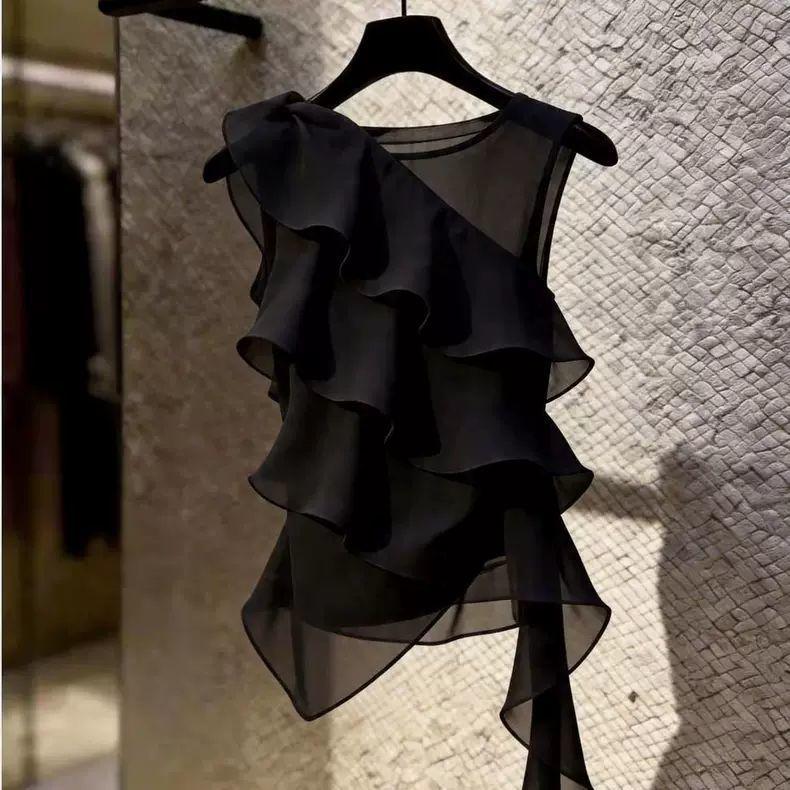 Leicht reifer Wind Rüsche Blattrand ärmelloses Oberteil Damen Sommer Design Sinn Schwarz Fleischabdeckung und dünn Modisch Ausländischer Stil Pendlerweste