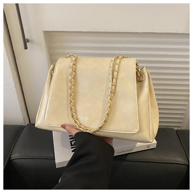 Large Capacity Solid Color New Fashion Retro 2025 Winter Chain Casual Texture Shoulder Crossbody Tote Women's Bag