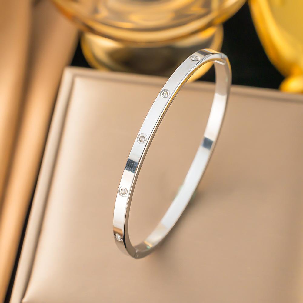 Europe And the United States Hot Selling Stainless Steel Braceelet Gold Zircon Inlaid Stainless  Bangles for Womem  Gift