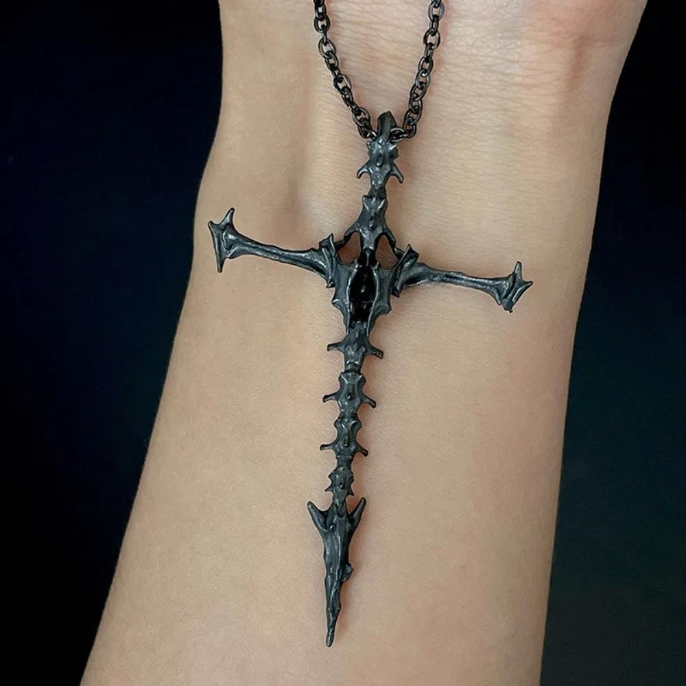 Gothic Skull & Cross Pendant Necklace, Hip Hop Retro Distressed Punk Jewelry for Men Women чёрный