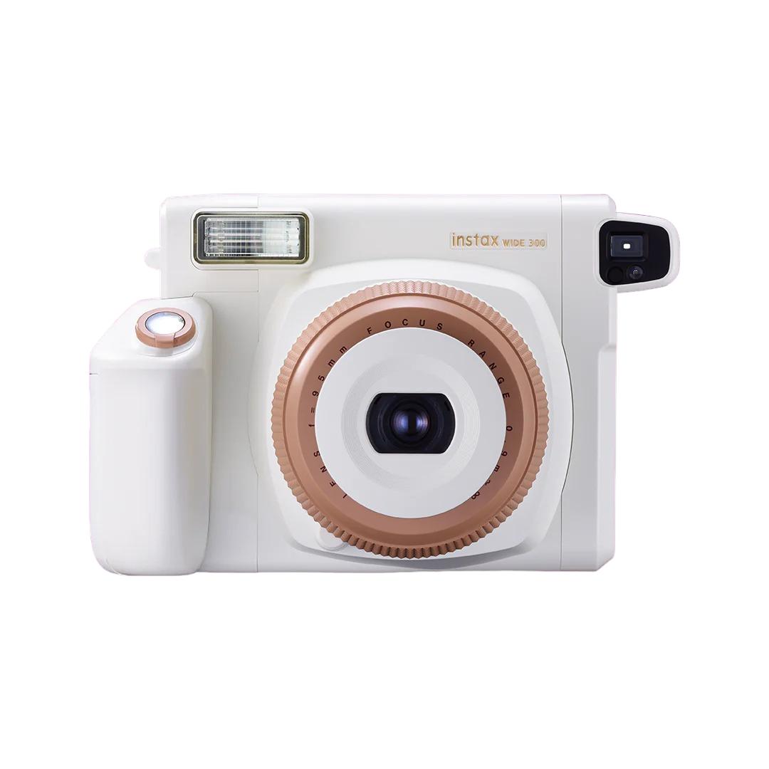 

Широкоугольная камера 300: цвет Ириска, Instax Wide 300 Toffee, Instax