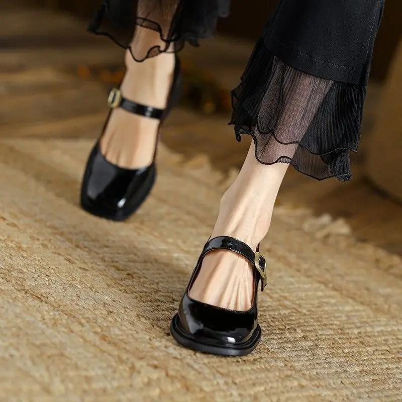 Fashion Women's Shoes Block Heel Square Toe with Medium Heels Japanese Style Lolita Mary Jane Gothic Chunky Buckle Ladies Footwear Trend
