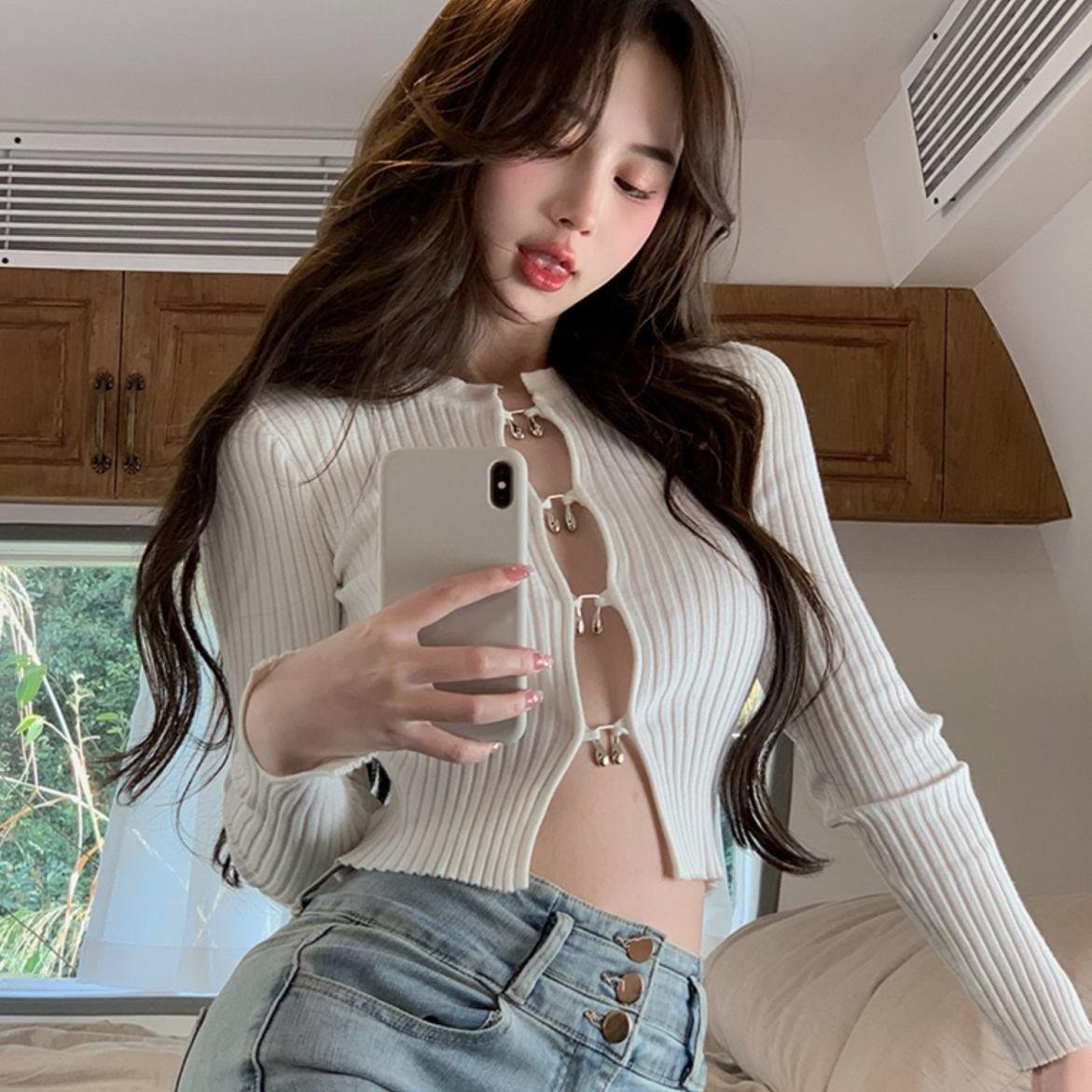 

Осенний корейский милый лоскутный однотонный кардиган с круглым вырезом и длинными рукавами, женская мода, сексуальные пуговицы, ажурный вязаный топ, футболка XL белый