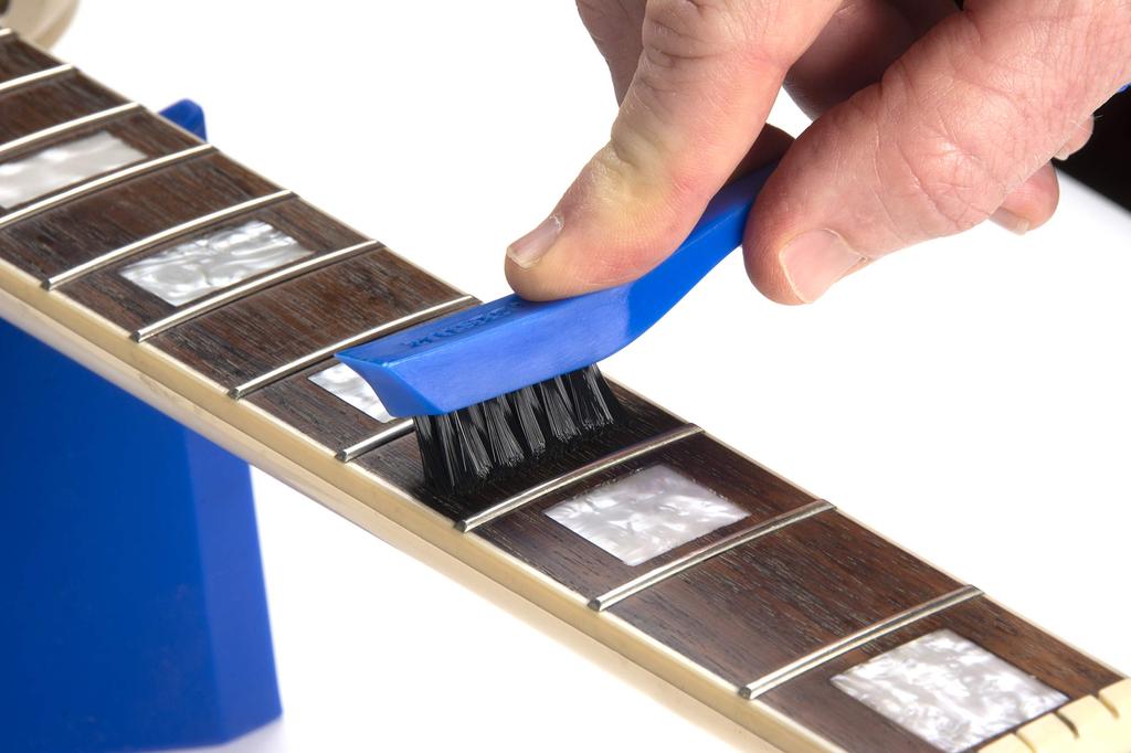 MUSIC NOMAD Gitarrvård Perfekt Vård 8 Modeller 15 Delar Set MN292 []