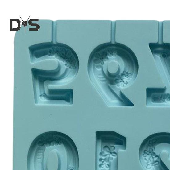 Flexibel chokladform för mångsidigt användbar numerisk klubba för konditorivaror