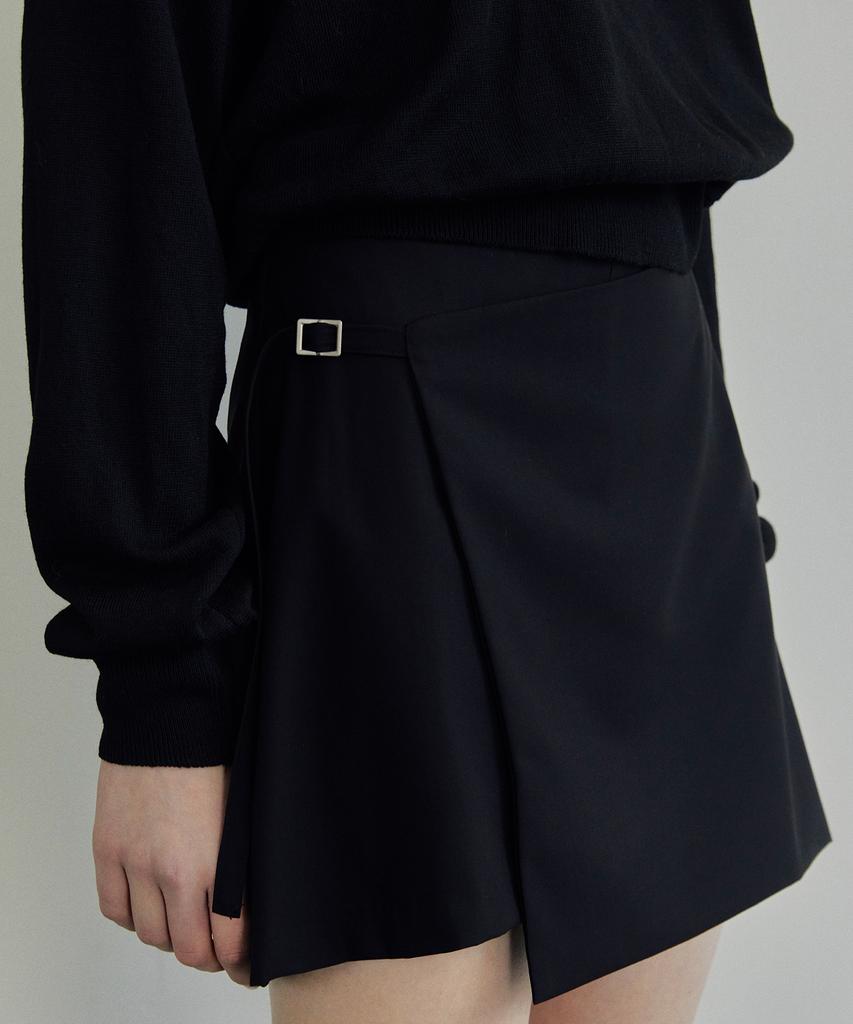IHR Wrap Mini Skirt Pants / Black