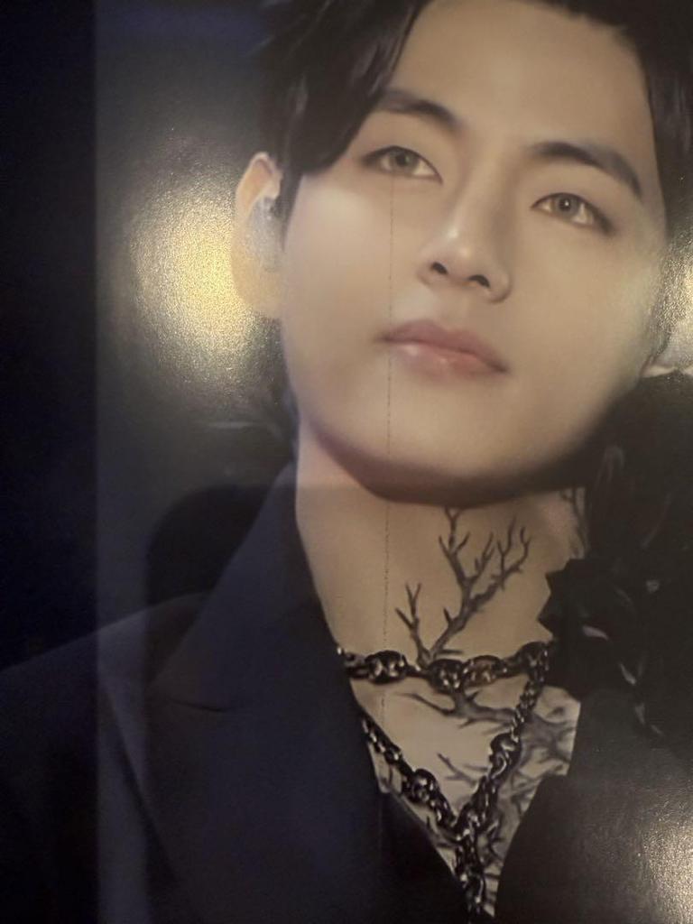 [USED] BTS V Tae Photobook