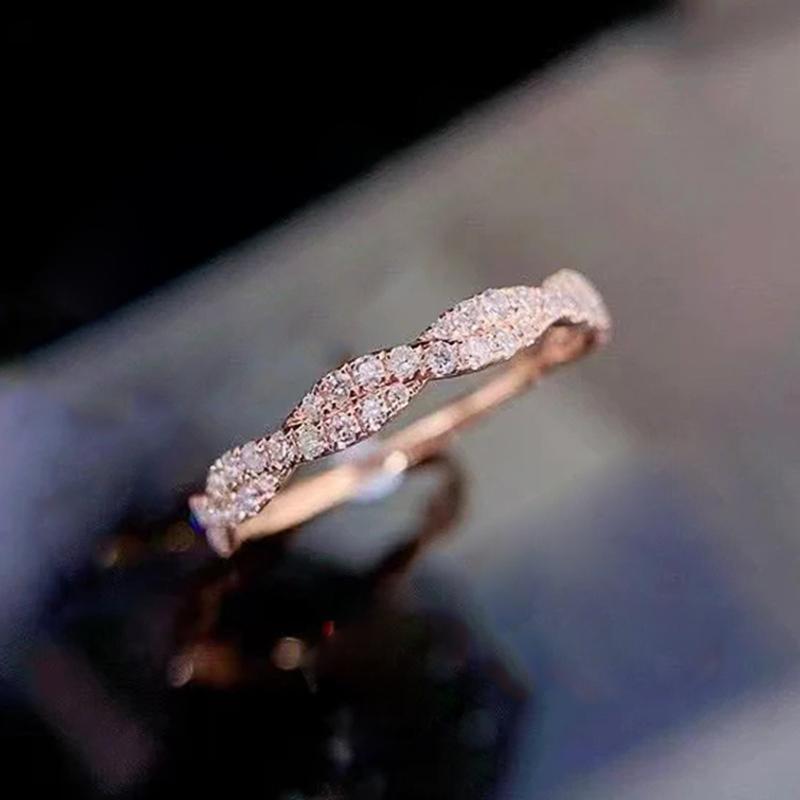 Bague Exquise Torsadée Huitan pour Femme Entièrement Ornée de Zircon Cubique Bling Bling Bague de Mariage Statement Bijoux Féminins 10 gray