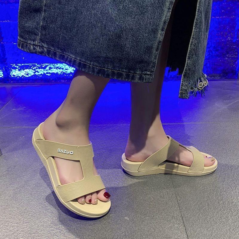Student Flat-heeled Sandals Women's Comfortable Soft-soled Wear-resistant Casual Versatile Beach Shoes Summer and Autumn New Models