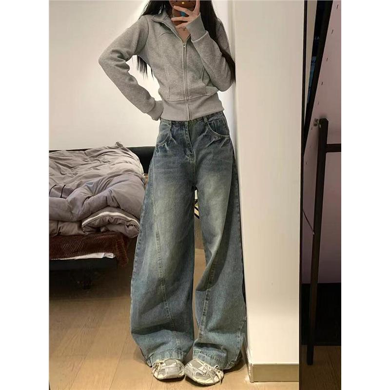 

Women s High-Waisted Wide-Leg Vintage Jeans with Curved Knife Pleat Design, Floor-Length for Summer. XS (78-88 lbs)