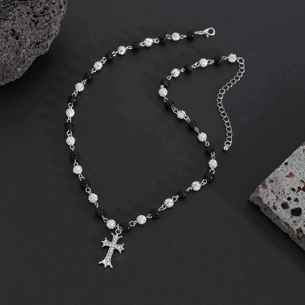 High-end Diamond-encrusted Cross Necklace Men's Hip-hop Niche Men's Diamond Ball Splicing Collarbone Chain Jewelry