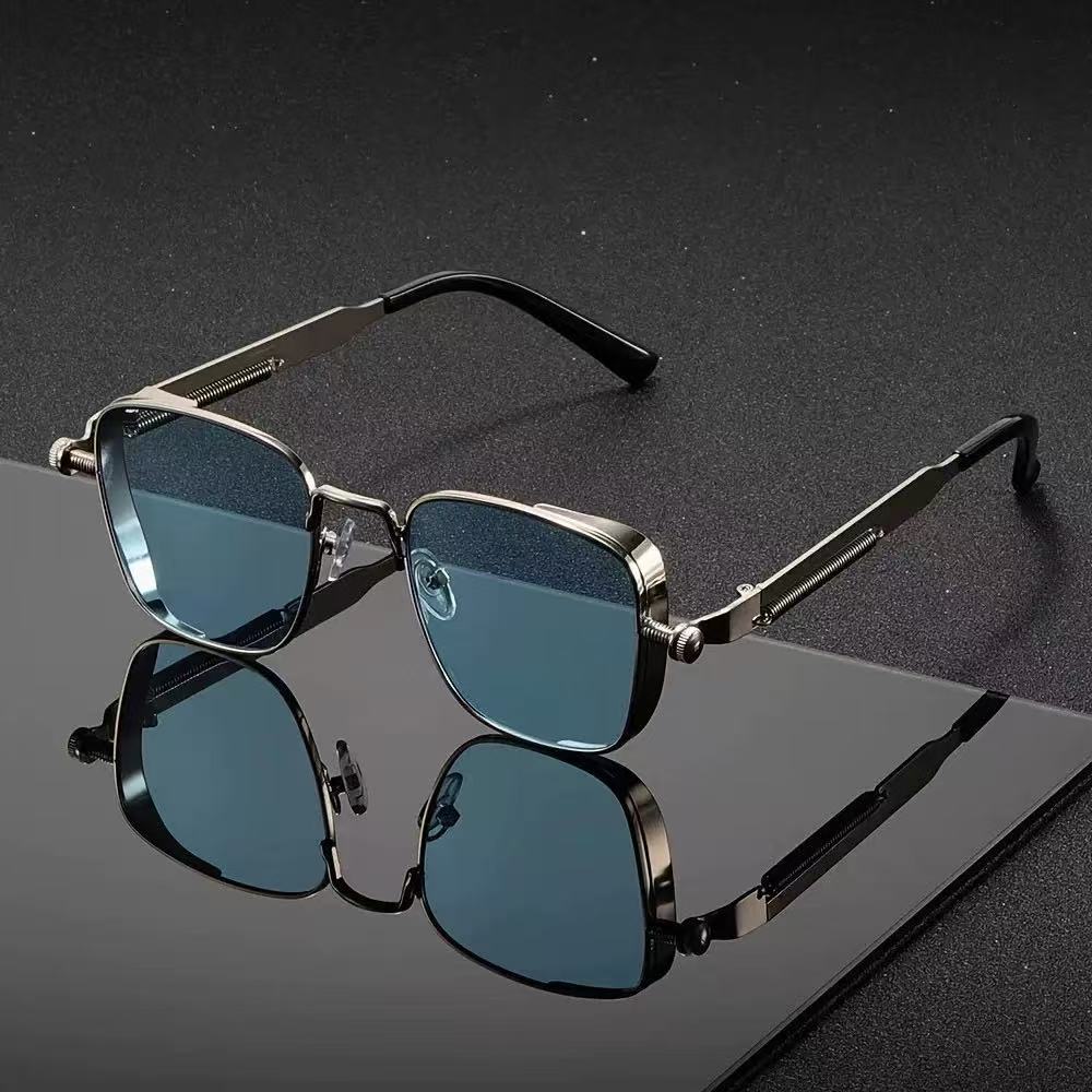Men Driving Sunglasses Vintage Steampunk Square Sunglasses Metal Frame with Spring Hinges Women Eyepiece Trendy Driver Glasses