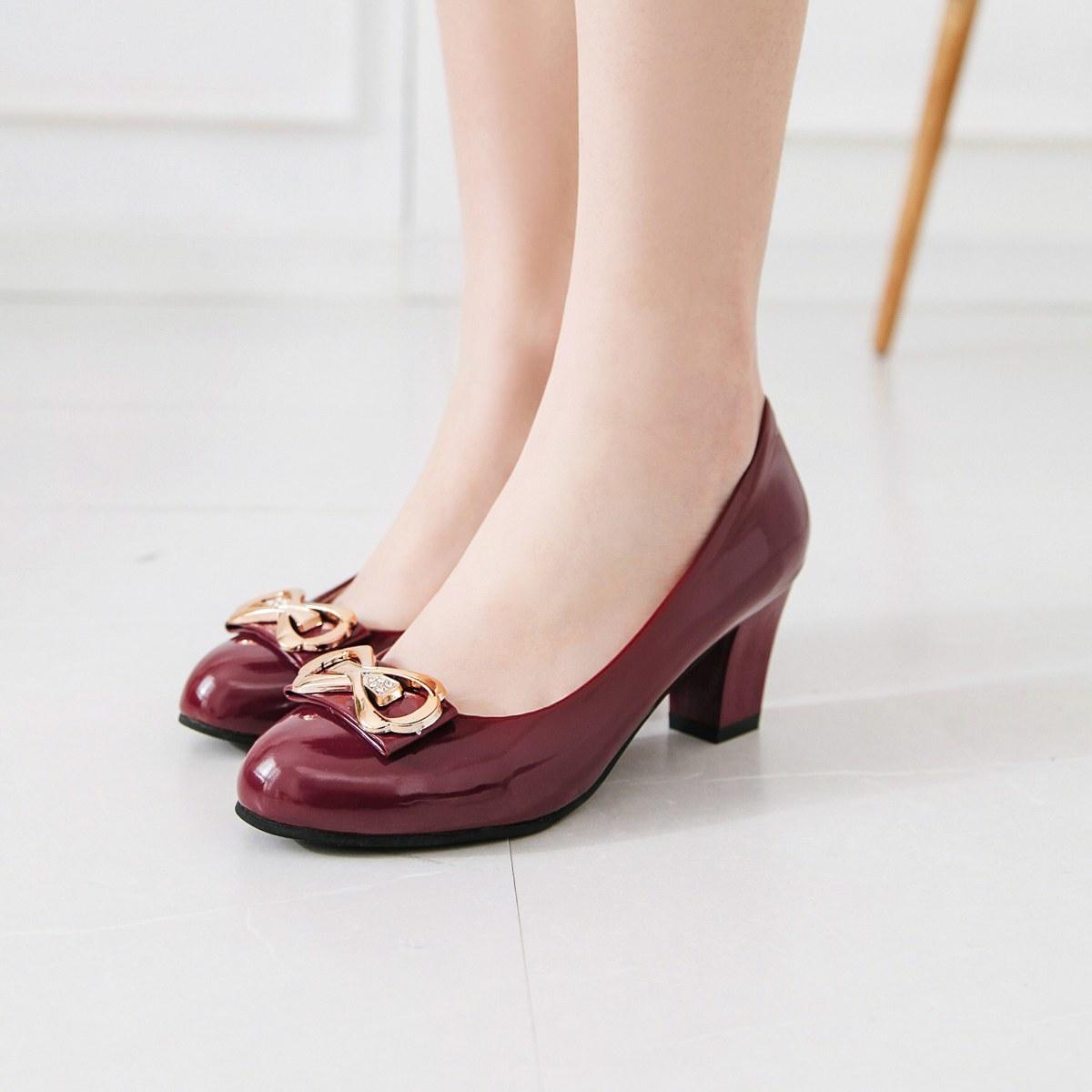 

Korean version of women s round head low heel single shoes women s shallow mouth middle heel bow ladyshoes thin heel patent leather shoes women s s 35