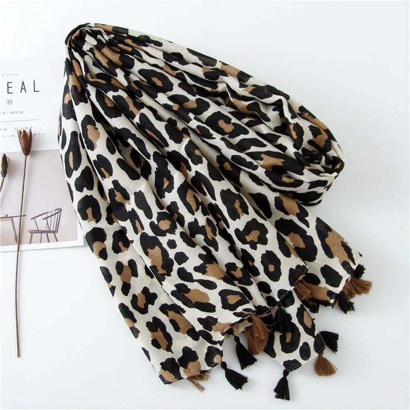 Spring and Summer Cotton Linen Feeling Leopard Printed Scarf With Tassel Headscarf Dubai Turkey Palestinian Hijab Scarves