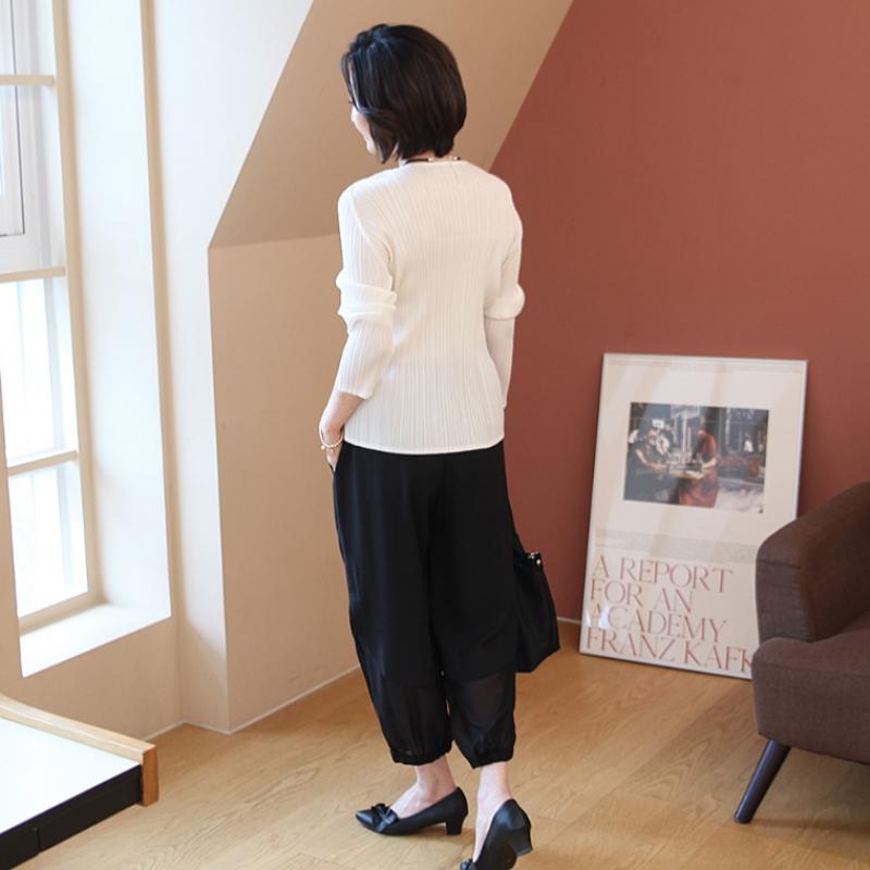 Shiz Madam Women S Simple Line Volume Up pleaTS T T57303