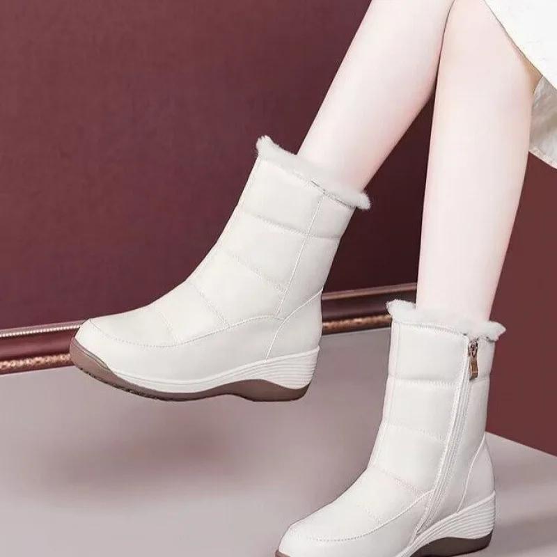 2024 Winter New Thick Snow Boots Plus Fleece Thickened Non-slip Boots Simple Fashion Wedge Heel Women's Shoes Platform Shoes