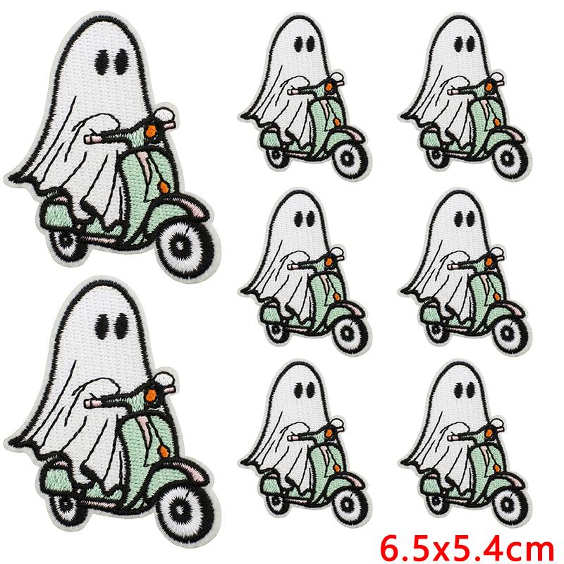 10pcs Wholesale Halloween Series Embroidered Patches For Clothes Jackets Diy Ghost Basketball Iron On Patches For Clothing 
