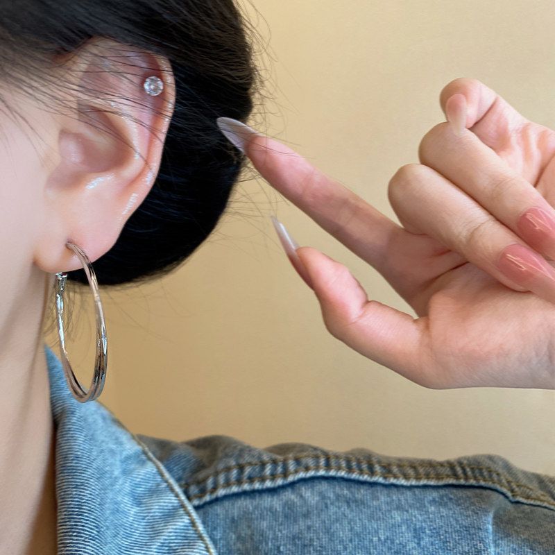 European and American Style Exaggerated Large Hoop Earrings for Women, 2026 New Model, High-End Unique Design, Trendy Niche Style