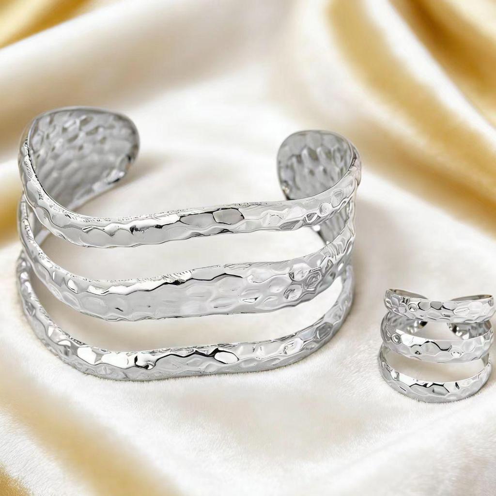 Cross-Border Fashion Hammered Texture Bracelet & Ring Set with Curved Lines and Multi-Layer Tin Foil Design