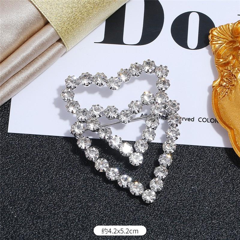 Europäische und koreanische Luxus-Persönlichkeit Flash Diamant Fransen Brosche Temperament vielseitig Perlen Corsage Reihe Diamant Anstecknadel Anzug Strickjacke Accessoires