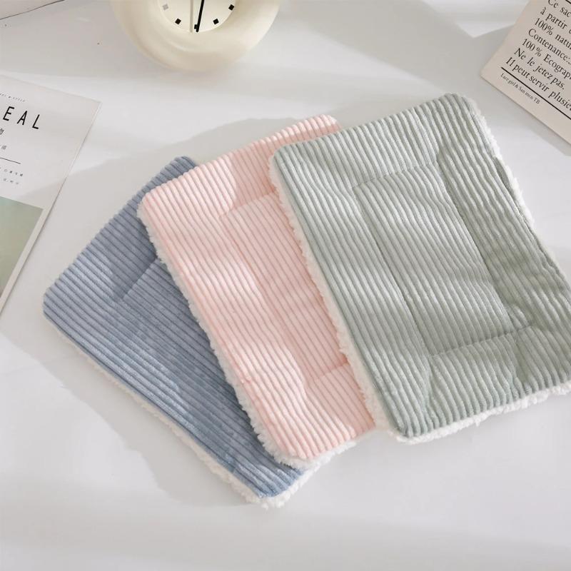 Hamster Bed House Winter Warm Squirrel Hedgehog Rabbit Bed Mat House Nest Hamster Accessories Small Pet Bed Mat