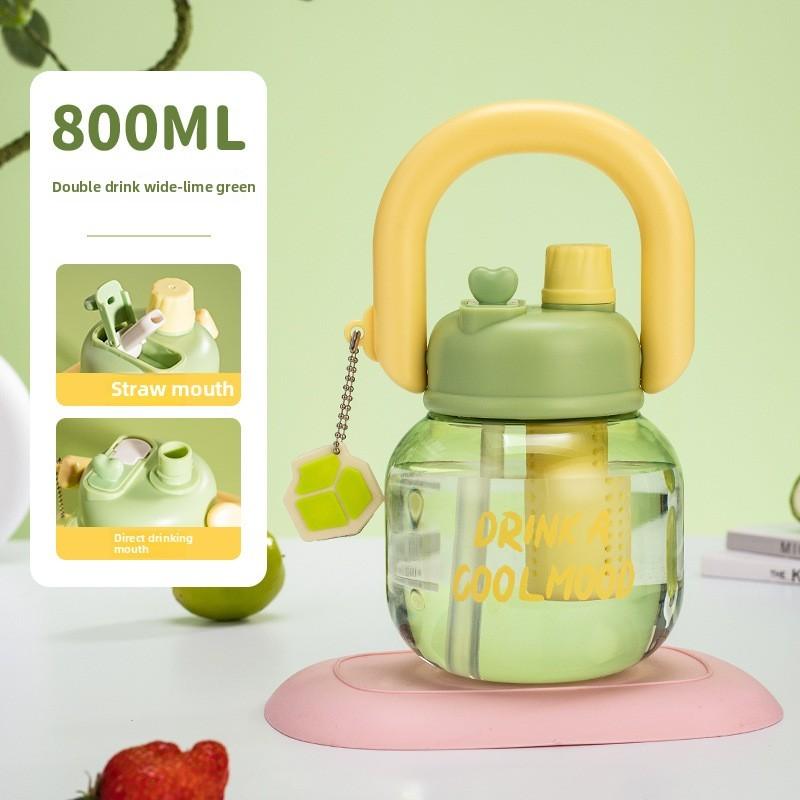 Kids Plastic Large Capacity Drinking Bottle With Straw For Outdoor Travel And School Use