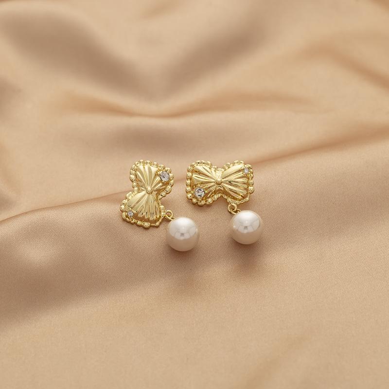 

Изысканный кулон-бант из стразов, имитация жемчуга, москит для женщин, клипсы для ушей без пирсинга