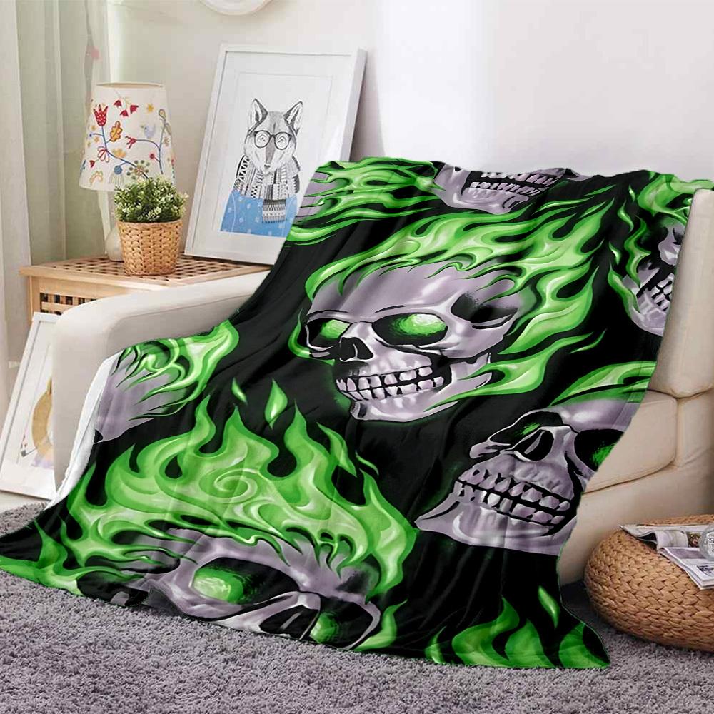 1pc Flame Skulls Blanket, Lightweight Flannel Throw Blanket For Sofa, Bed, Travel195