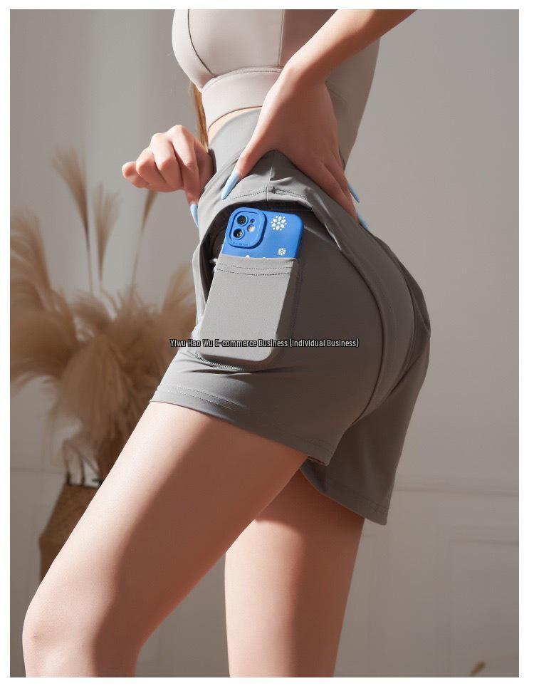 White High-Waisted Quick-Dry Fitness Shorts