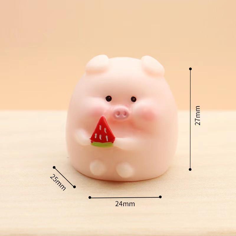 Resin Miniature Cartoon Pig Ornaments for Desktop and Garden Decor