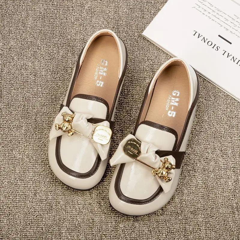 Flats Shoes for Women Low Heel Elegant Woman Footwear Flat Black Normal Leather Casual Round Toe Trend Y2k Luxury Brand Popular