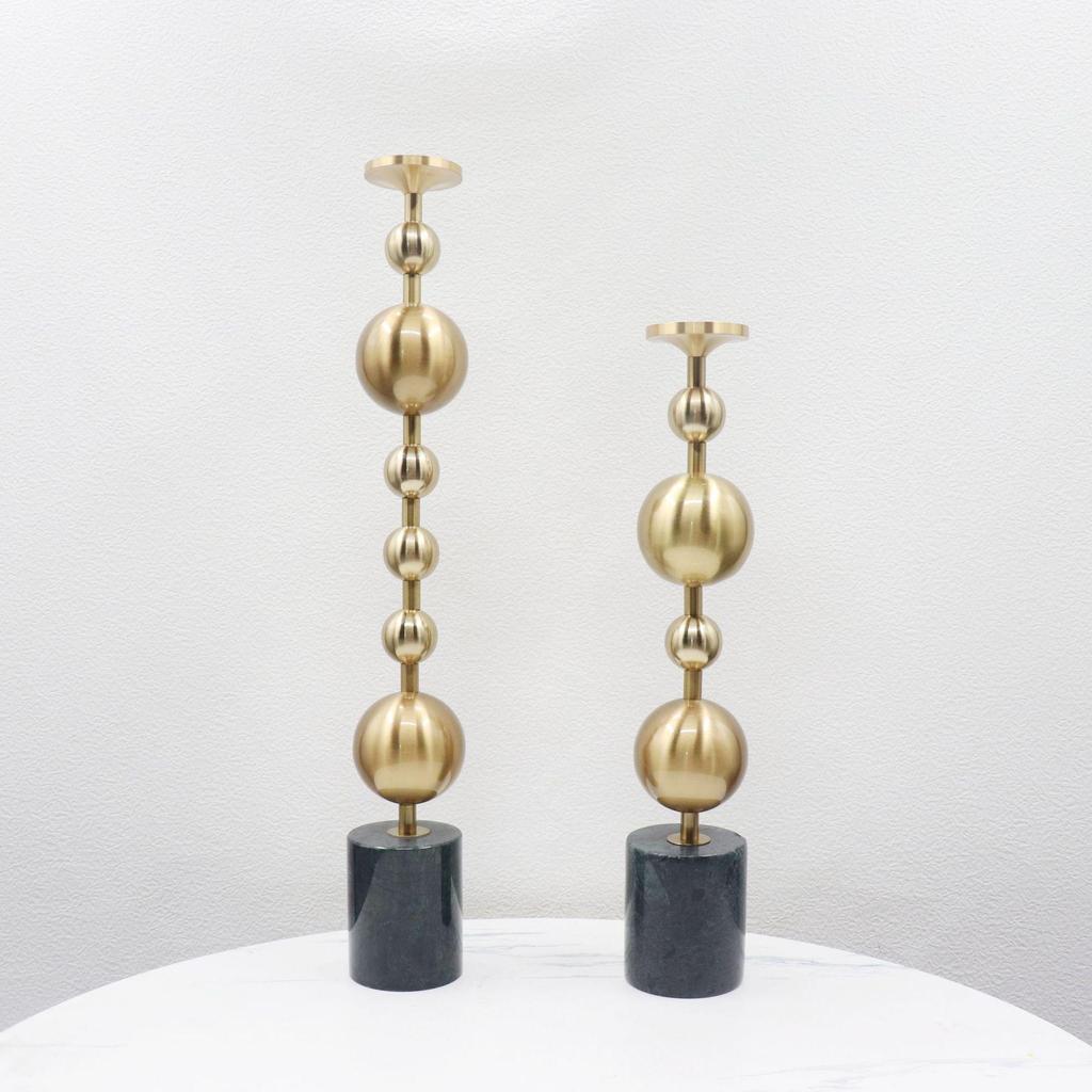 Artistic Iron Ball Candlestick Ornament for Hotel, Restaurant, or Home Décor