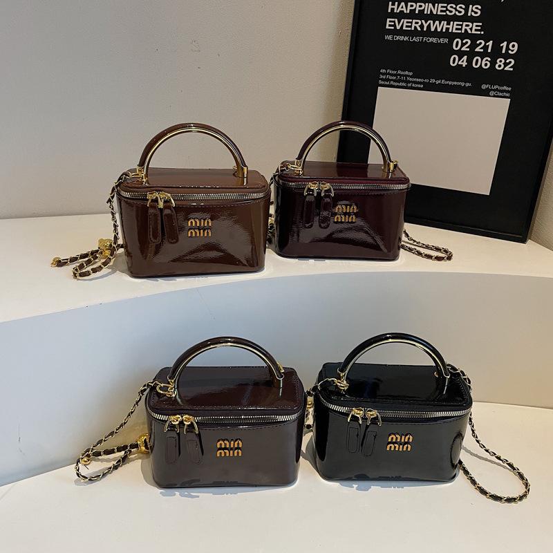 Vintažinė Miu maža kvadratinė grandinėlės rankinė - moteriška kasdienio stiliaus rankinė per petį ir crossbody
