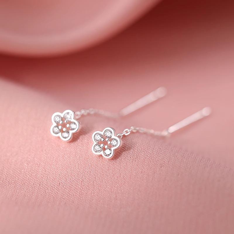 Elegant Zirconia Flower Tassel Earrings for Women - Luxurious and Fresh High-End Jewelry
