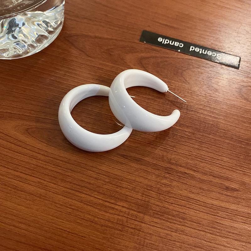 Silver Needle Red Geometric Stud Earrings - Korean Style Fashion Design for Women, High-End Exquisite Ear Jewelry