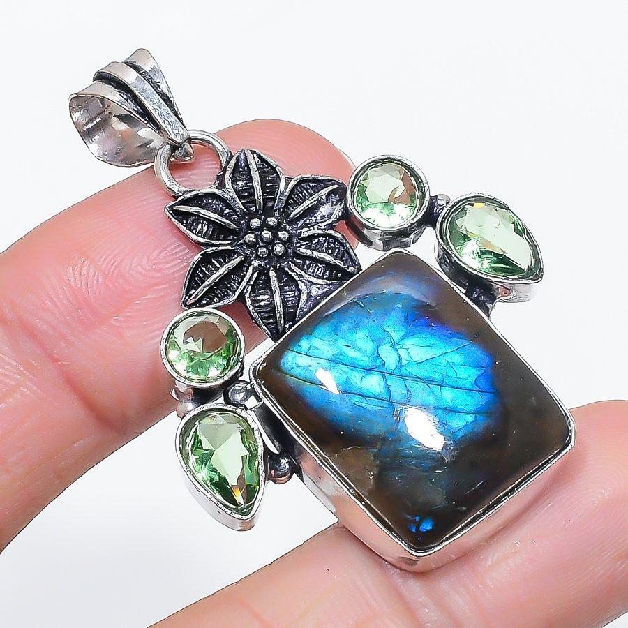 

Натуральный лабрадорит, цаворит, ювелирная подвеска из стерлингового серебра 925 пробы 1,97 s2m45