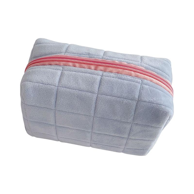 

Portable Storage Bags Large Capacity Cosmetic Bag With Zipper Perfect For Students Women For Travel High Aesthetic Storage Box синий