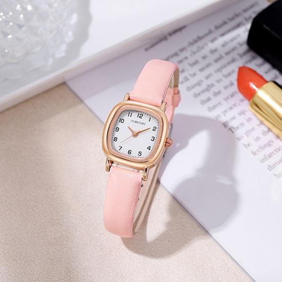 Montre à quartz Cadran carré Bracelet en simili cuir réglable Pas de retard Vérification du temps Haute précision Montre-bracelet de trajet exquise