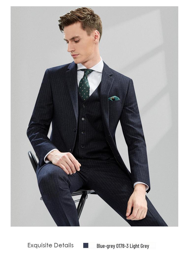 Men's Slim Fit Double-Breasted Gray Striped Suit - British Style Business Casual/Formal Tuxedo for Groom or Wedding.