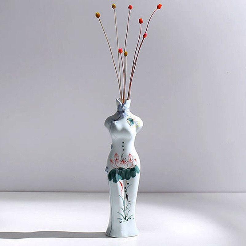 Handmade Hand-Painted Ceramic Qipao Vase – Chinese Style Home Decor Ornament