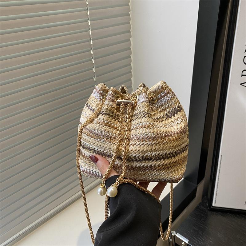 

Новая соломенная сумка под мышкой, универсальная цепочка, летняя пляжная сумка, этнический стиль, контрастный цвет, радужная сумка через плечо