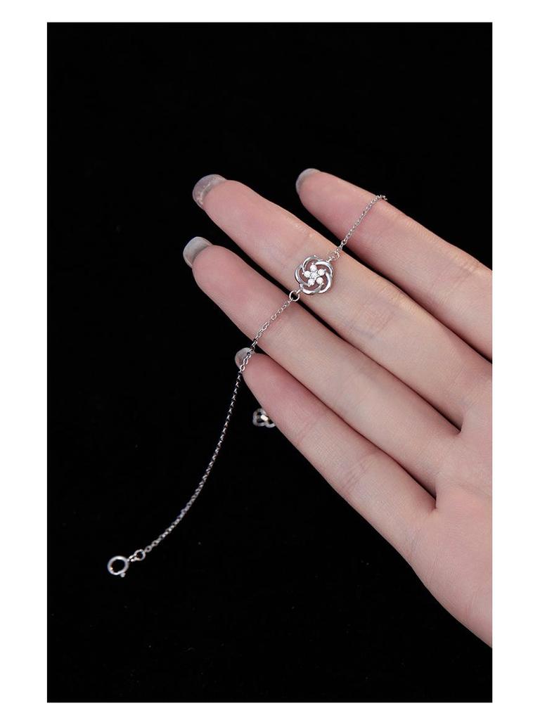 Banyan Tree S925 Silver Camellia Bracelet: Fresh Floral Design for Women, 2023 Trend