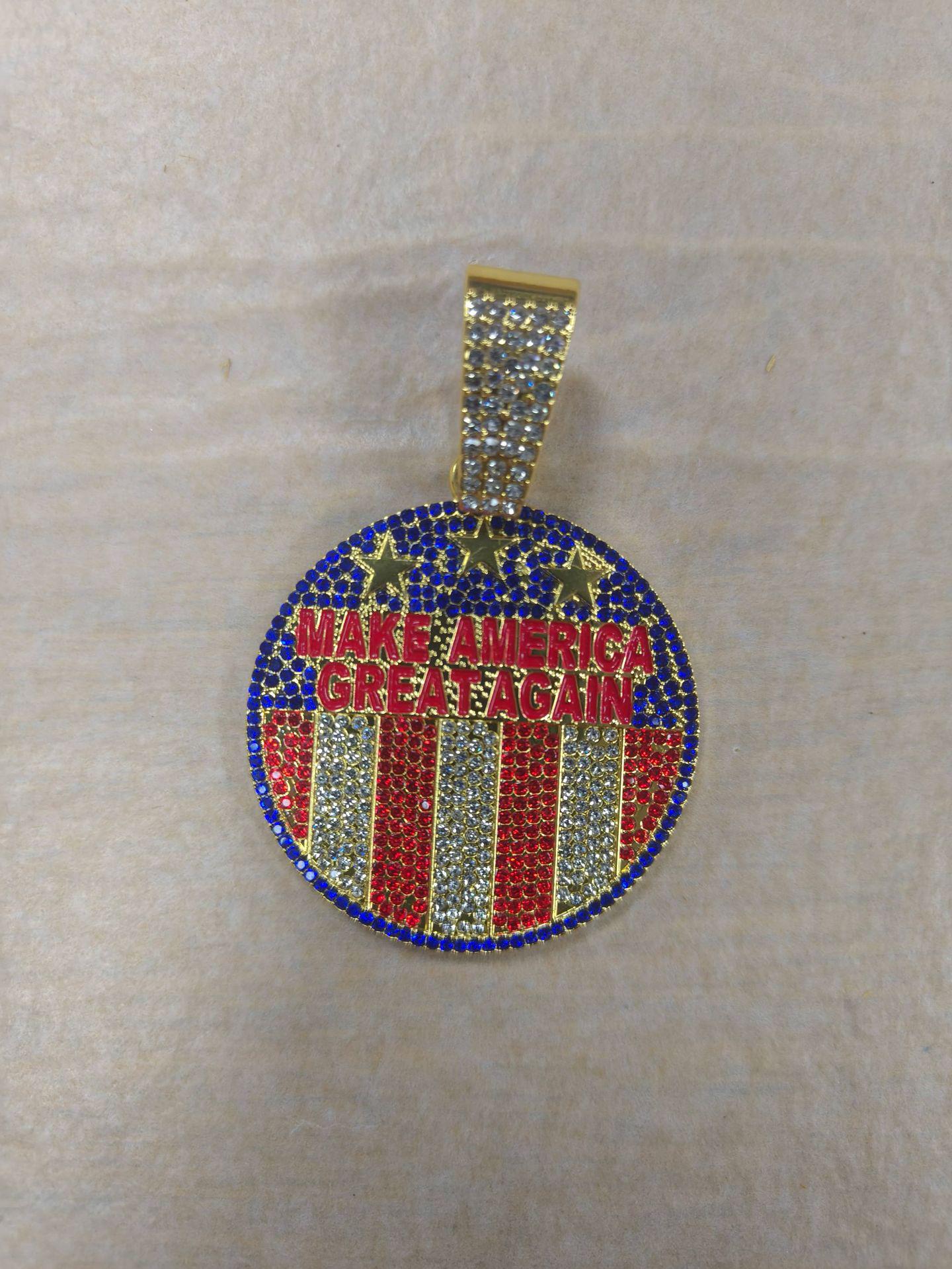 

СДЕЛАЕМ АМЕРИКУ СНОВА ВЕЛИКОЙ Капающее масло Сплав Мужское ожерелье – Круглый и красочный дизайн