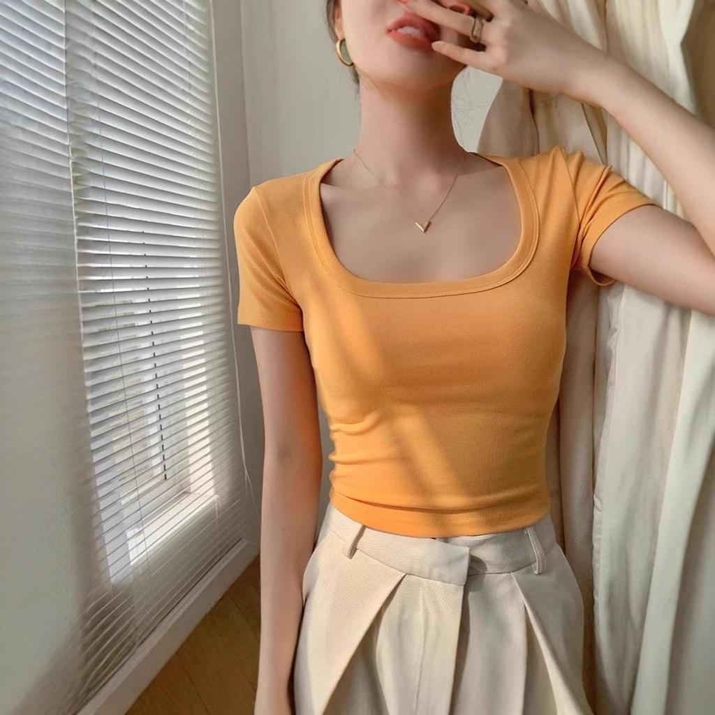 Damski Letni Biały Krótki Top z Dekoltem U - Słodki i Pikantny Krótki Rękaw