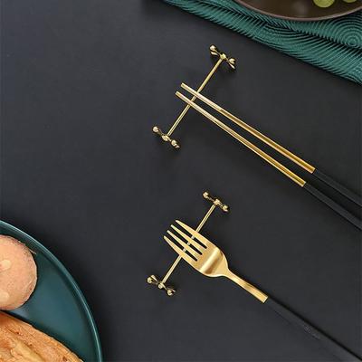 1Pcs New Plum Shape Chopstick Holder Stainless Steel Metal Chopsticks Rack Tableware Stand Art Craft Table Decoration