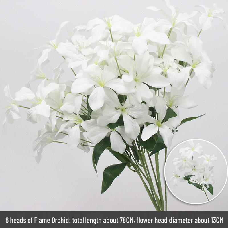 Weiße Blumendekoration für Hochzeiten Künstliche Straußornamente und Bogen-Requisiten