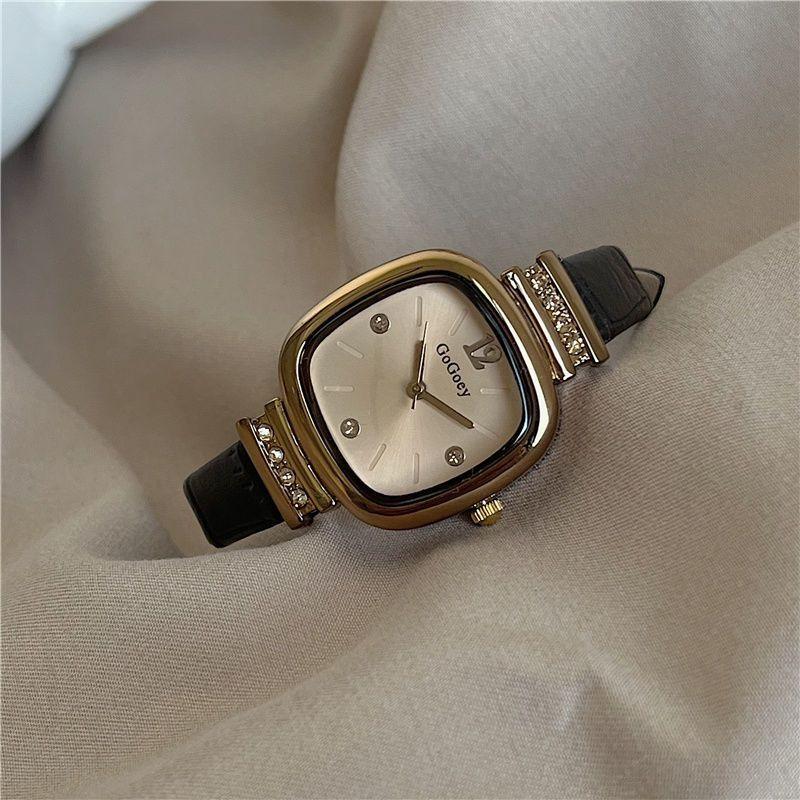 Vintage Women Watches Fashion Square Rhinestone Leather Quartz Watches Brand Luxury Ladies Wristwatch Clock Gifts Montre Femme